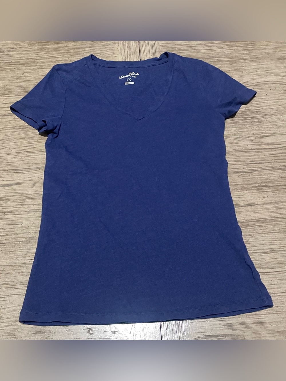 Universal Thread women’s 100% cotton fitted v-neck tee, blue, size small,
